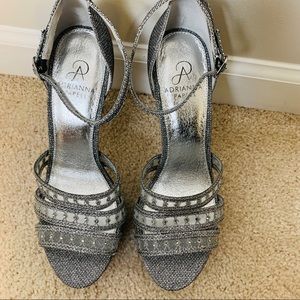 Adrianna Papell TAIMI PLATFORM SANDAL